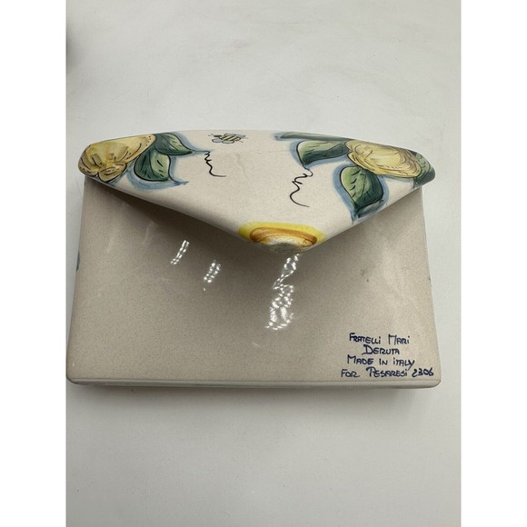 Deruta Italy Pottery Mail Planter/Letter Holder 9 x 6 x 4 Bees Signed Fratelli - Picture 6 of 7